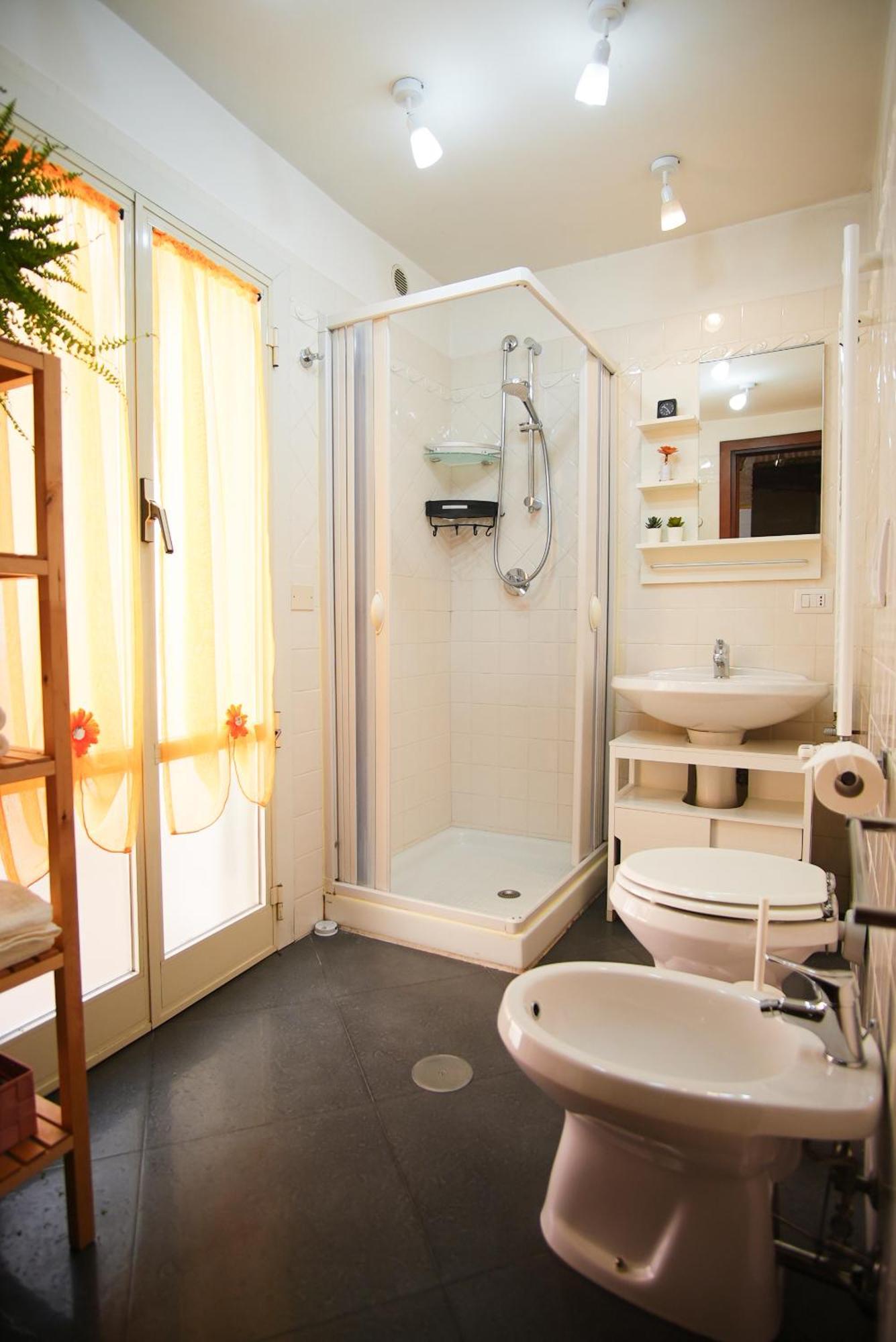 C&a - Authentic Trastevere Apartment Rome